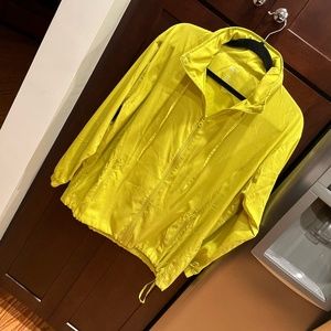 EUC Chartreuse Peregrine Windbreaker Girlfriend Collective